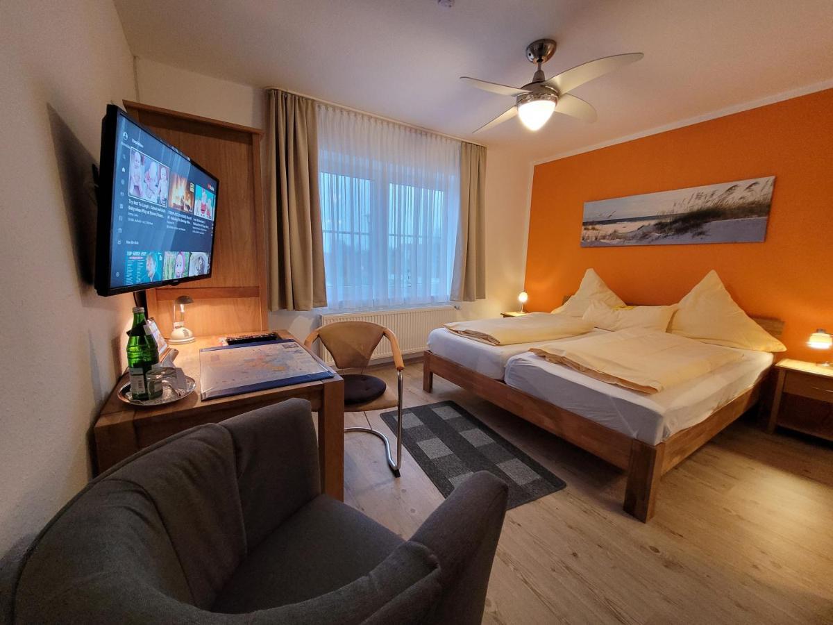 Naturwert Hotel Garni Ursula Krummhörn Buitenkant foto