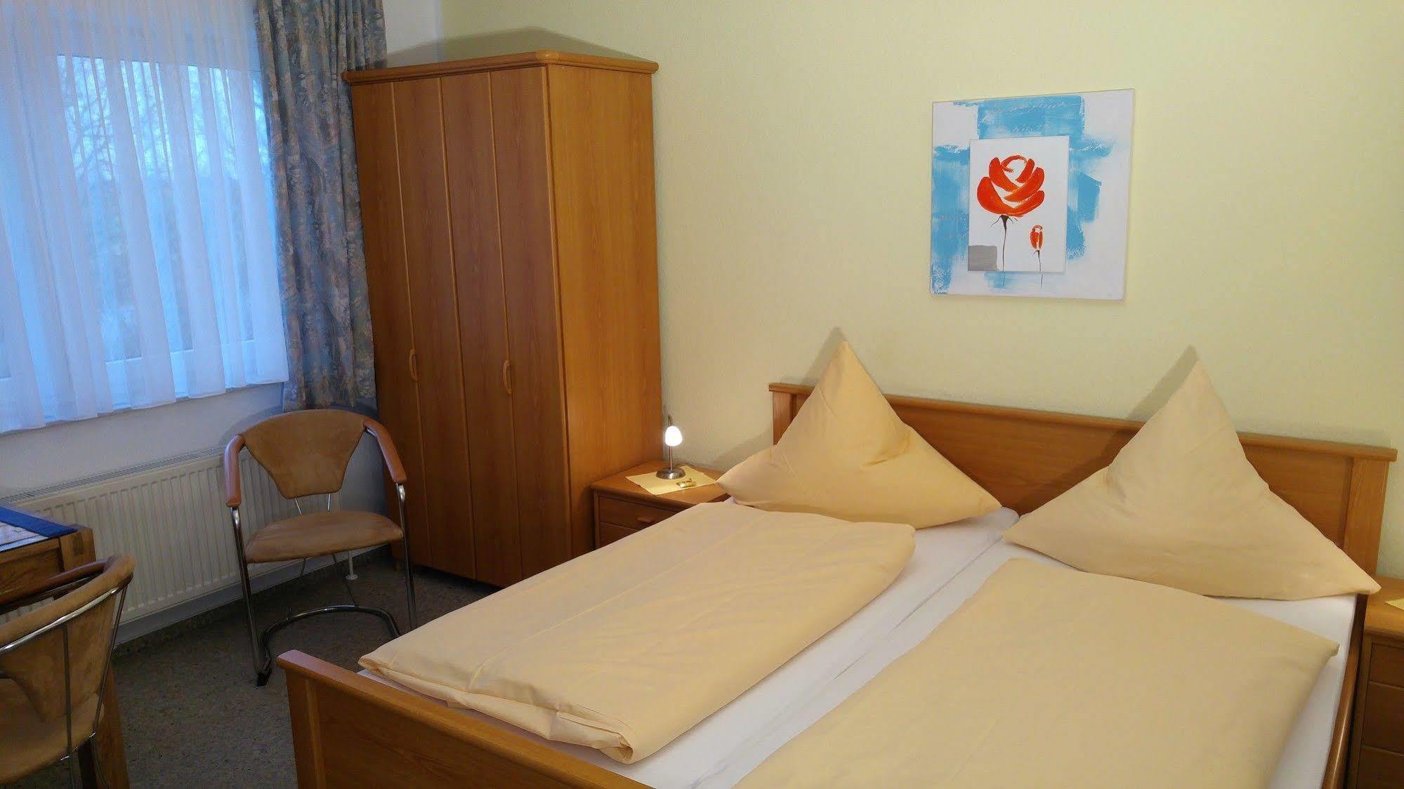 Naturwert Hotel Garni Ursula Krummhörn Buitenkant foto
